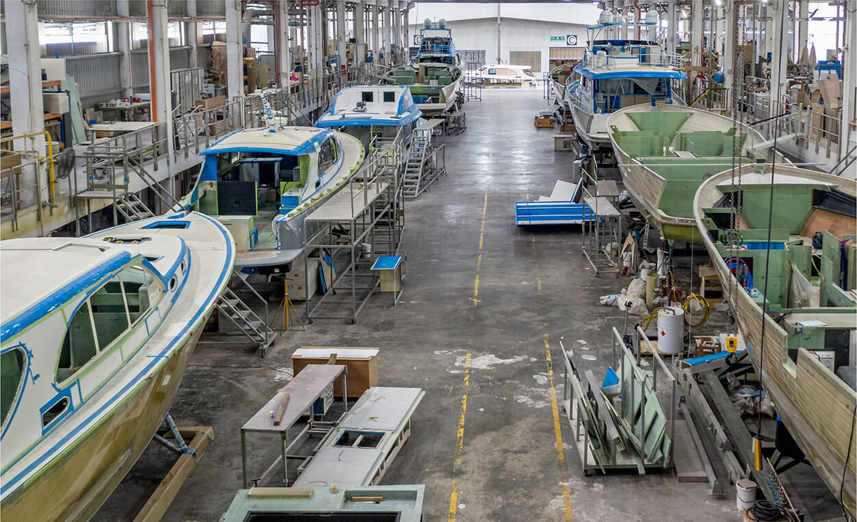 yacht boat manufacturing