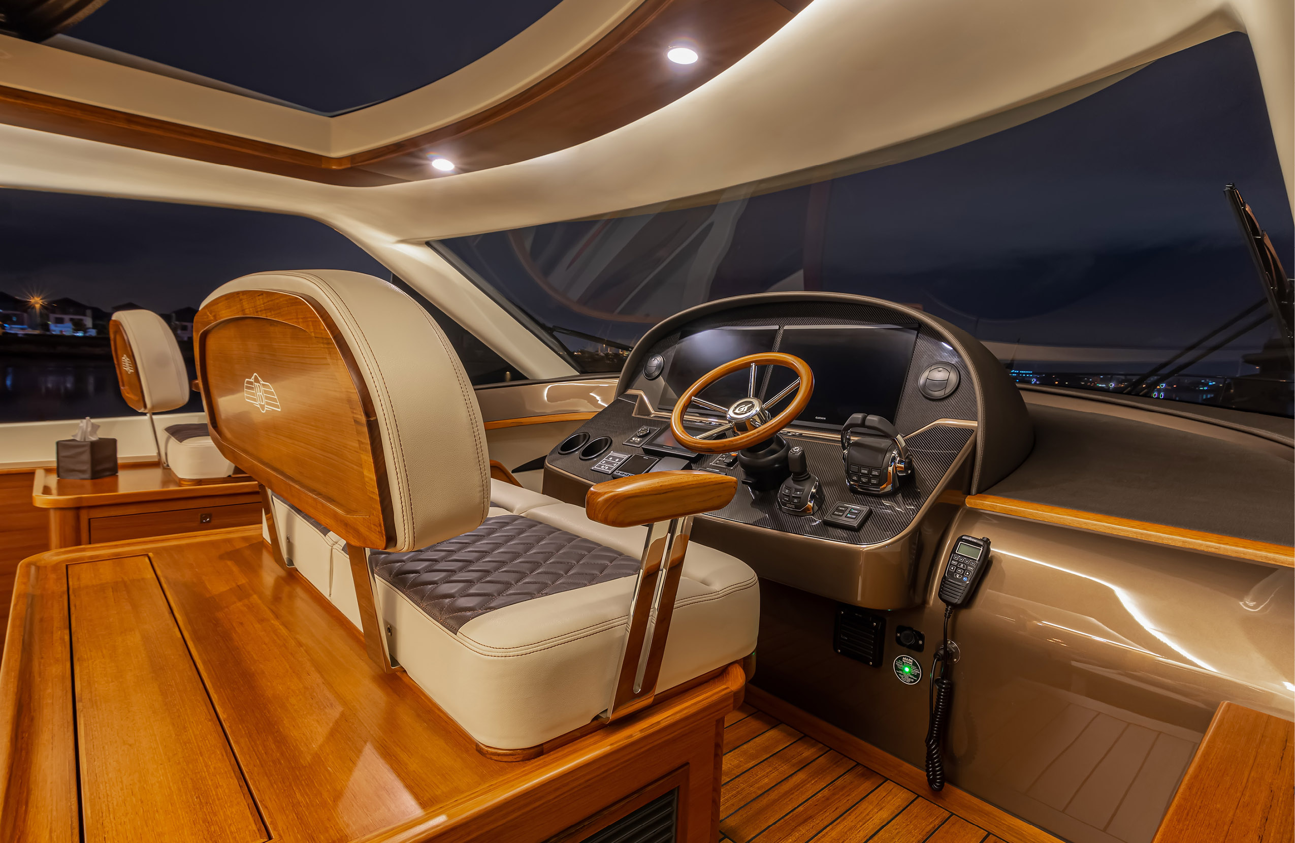 Palm Beach Motor Yachts PB GT 60 interior